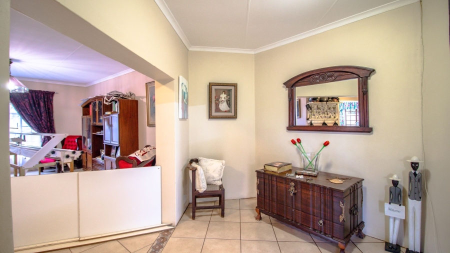 4 Bedroom Property for Sale in Olifantsnek North West